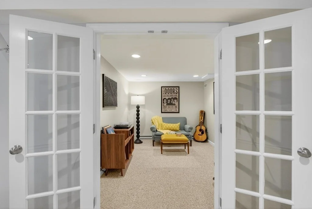 Photo of 18 Bromfield Rd