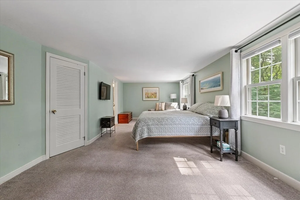 Photo of 33 Pine Arden Dr