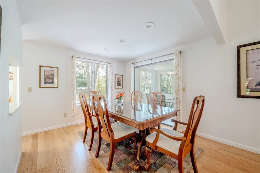Photo of 41 Greensward Cir