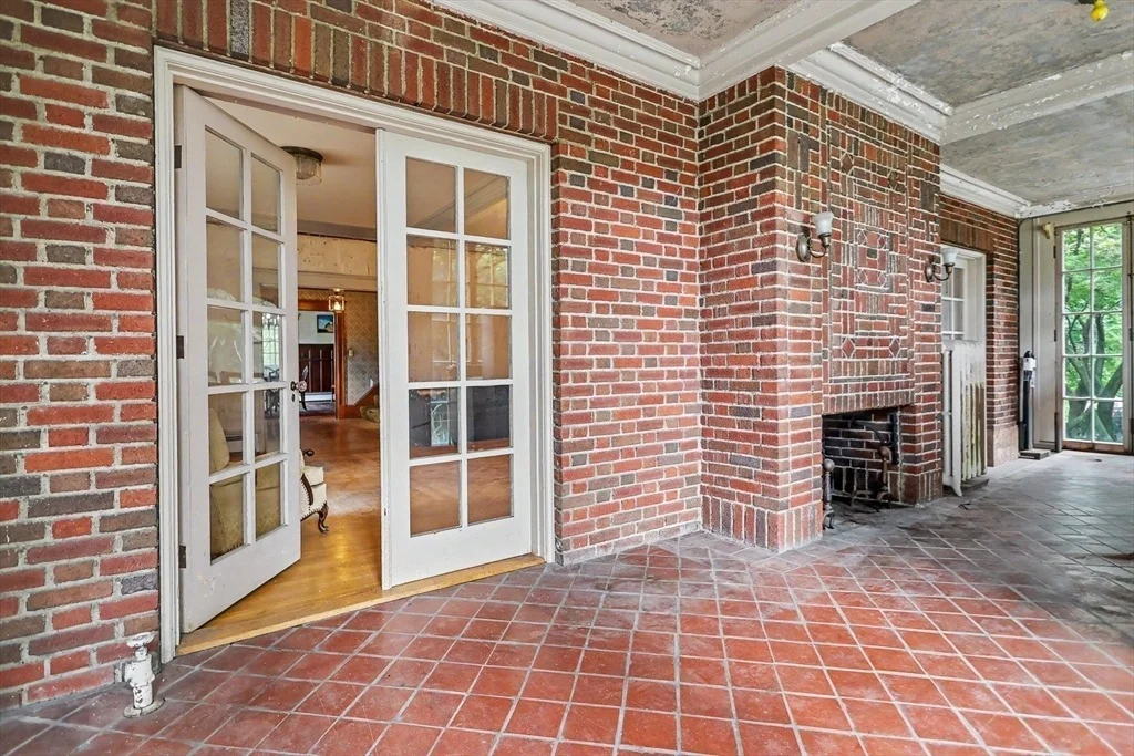Photo of 165 Berkeley St