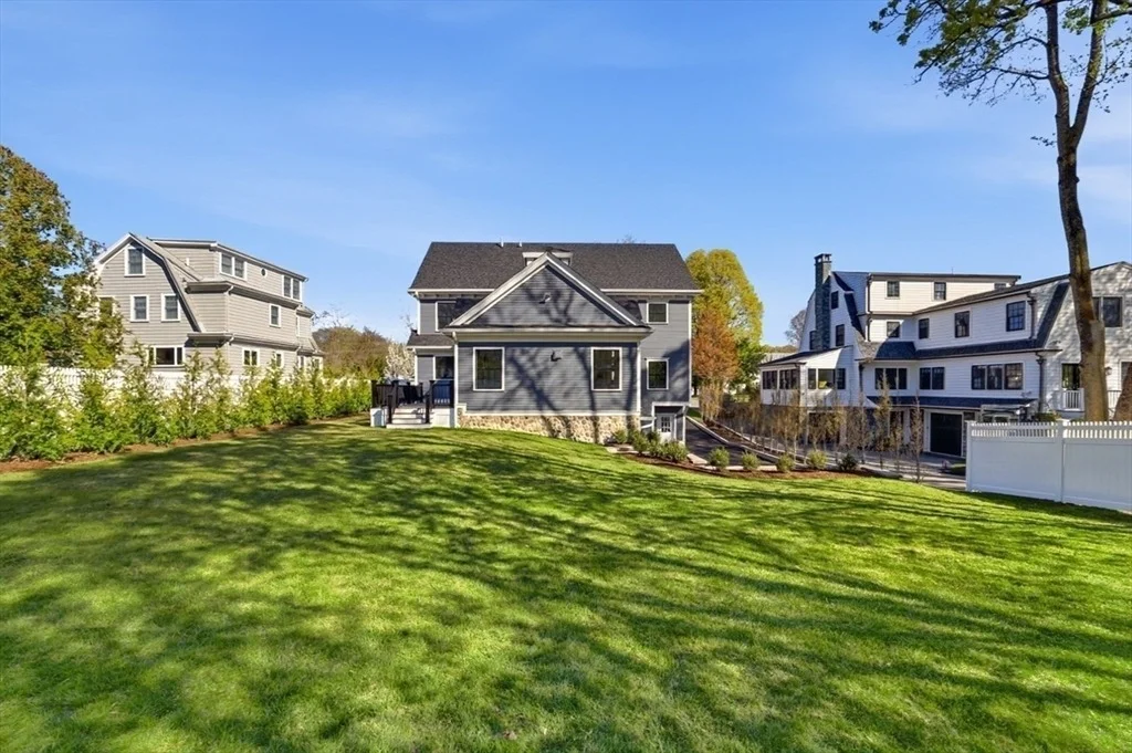 Photo of 40 Foxcroft Rd