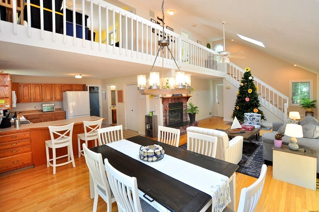 Photo of 154 Brook Ln