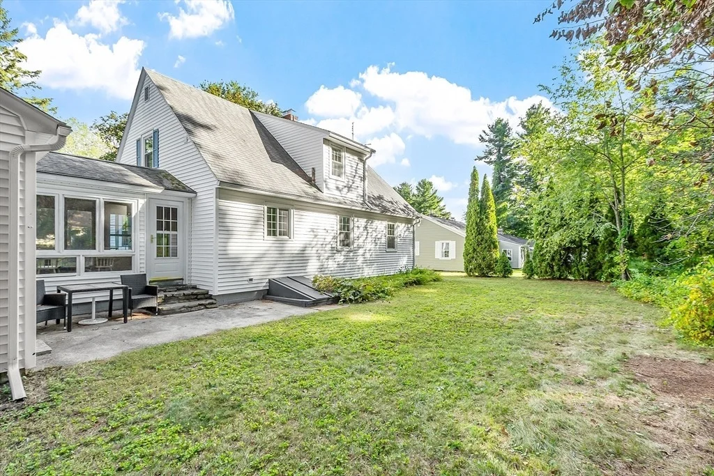 Photo of 31 Crestview Dr