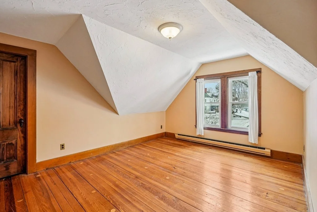 Photo of 36 Winnemay St