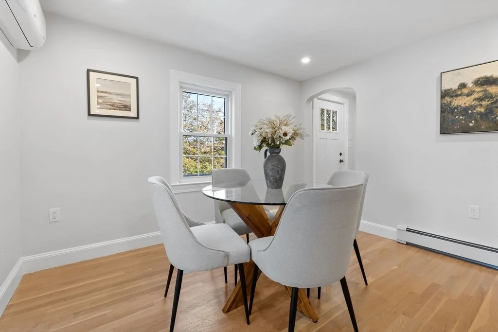 Photo of 119 Gloucester St