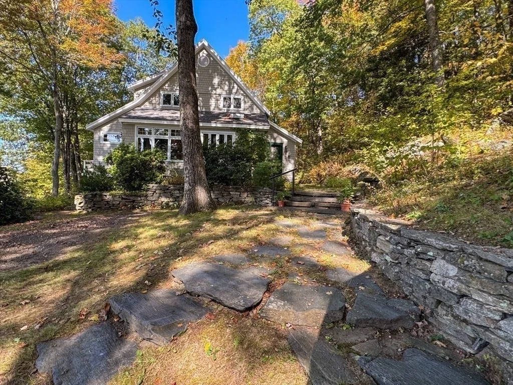 Photo of 261 Old Wendell Road