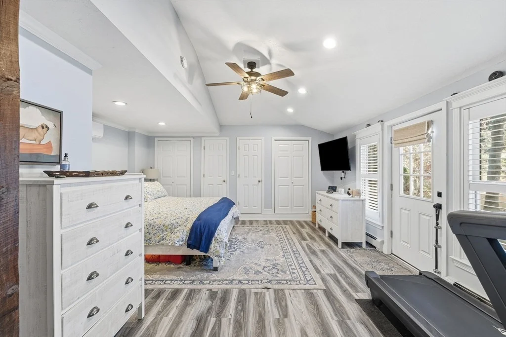 Photo of 44 Oak Pl