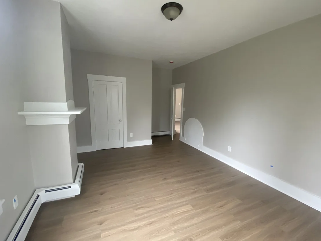 Photo of 830 Main St