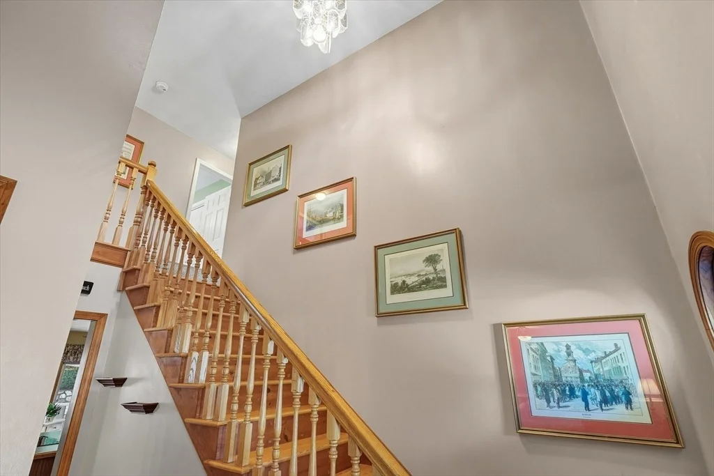 Photo of 325 Den Quarry Road