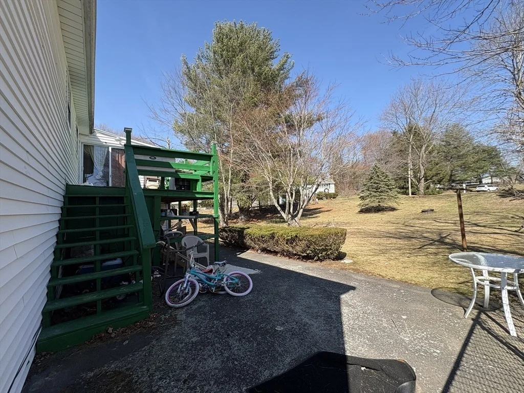 Photo of 9 Fernandez Cir