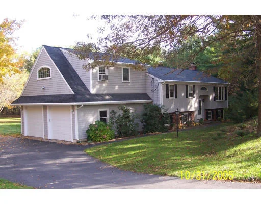 Photo of 584 King St