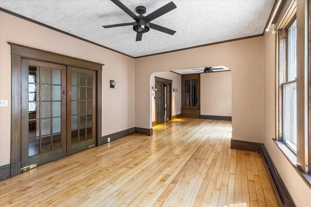 Photo of 313 Main