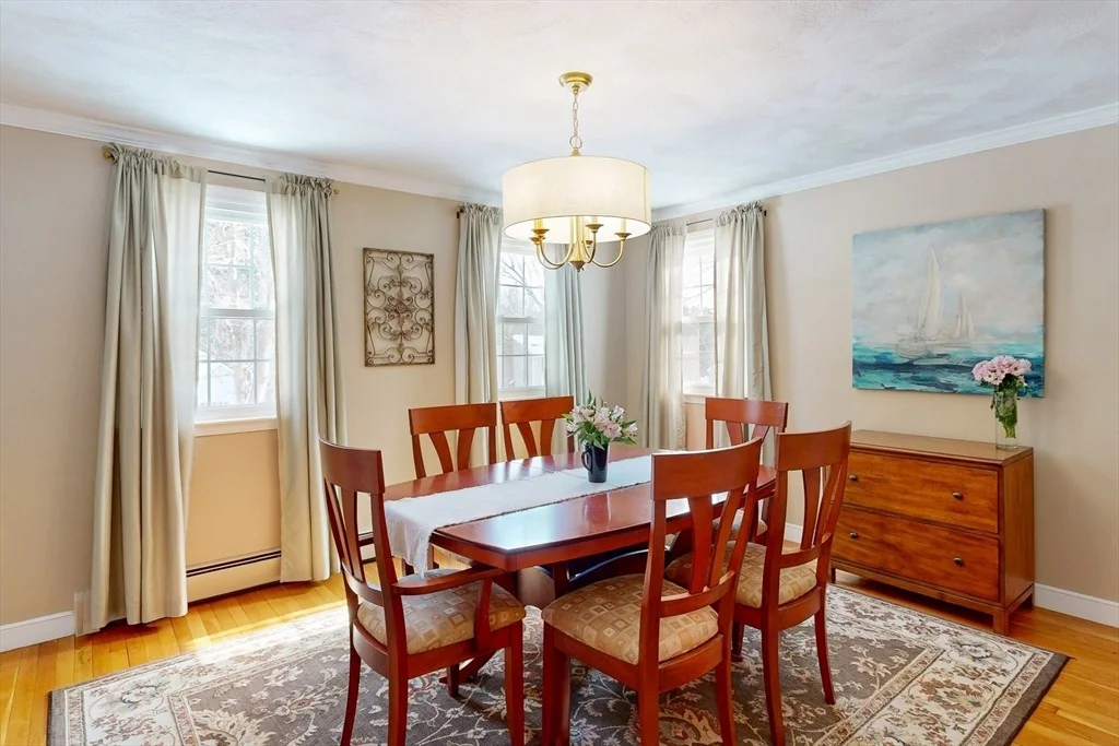 Photo of 57 Colonial Rd