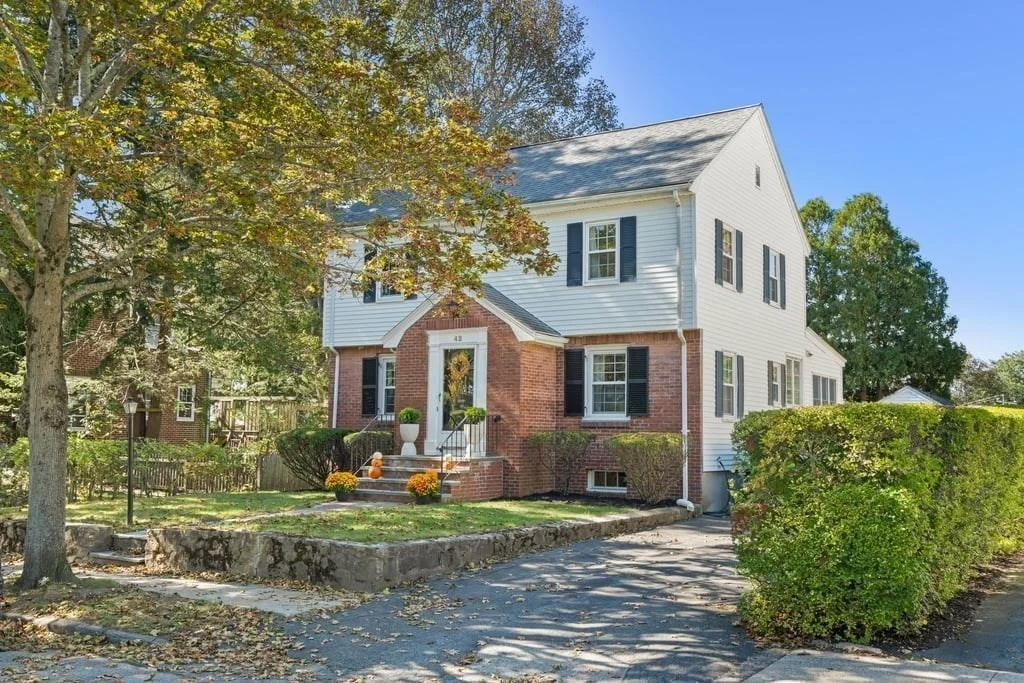 Photo of 42 Baker Ave