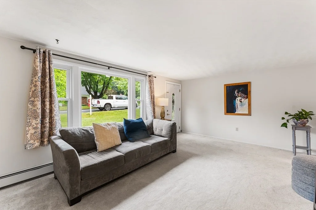 Photo of 65 Janet Cir