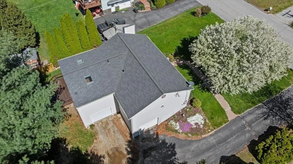 Photo of 11 Riverside Dr