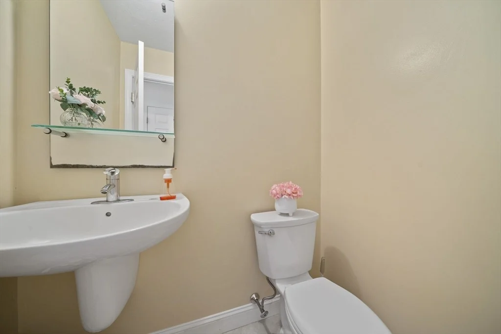 Photo of 2 Rhodes Way