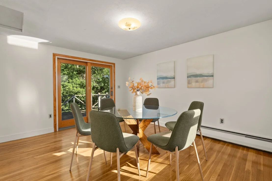 Photo of 298 Forest St