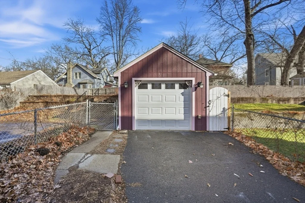 Photo of 785 Dickinson St