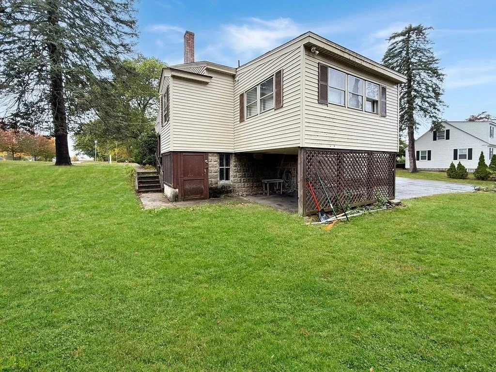 Photo of 575 Beacon St