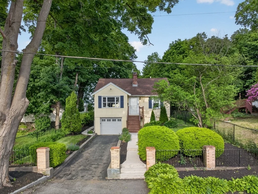 Photo of 4 Irving St
