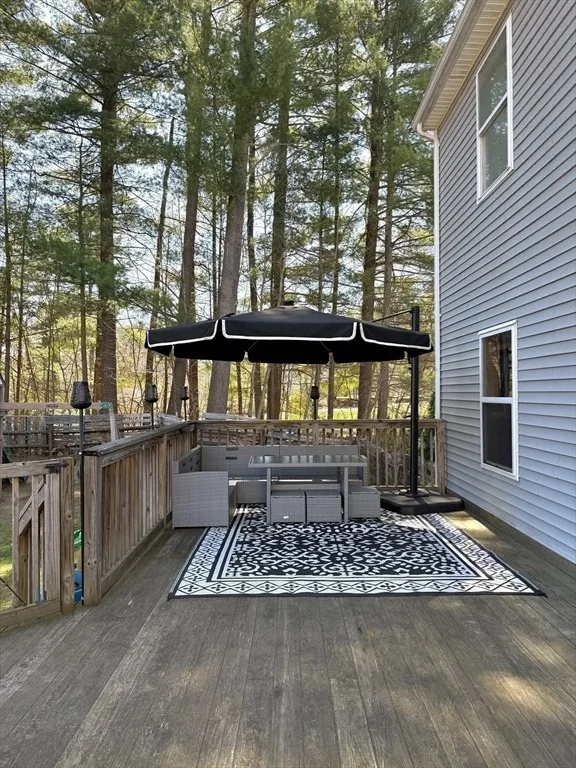 Photo of 261 Greenwich Rd