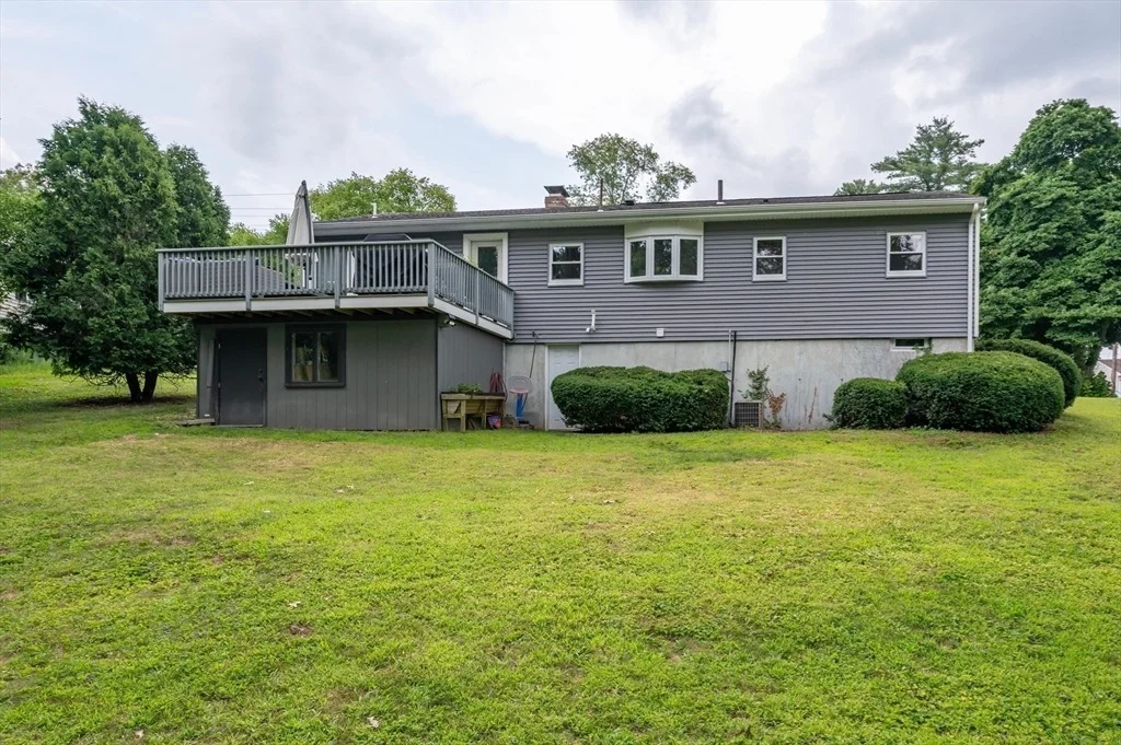 Photo of 175 Edgewater Dr.