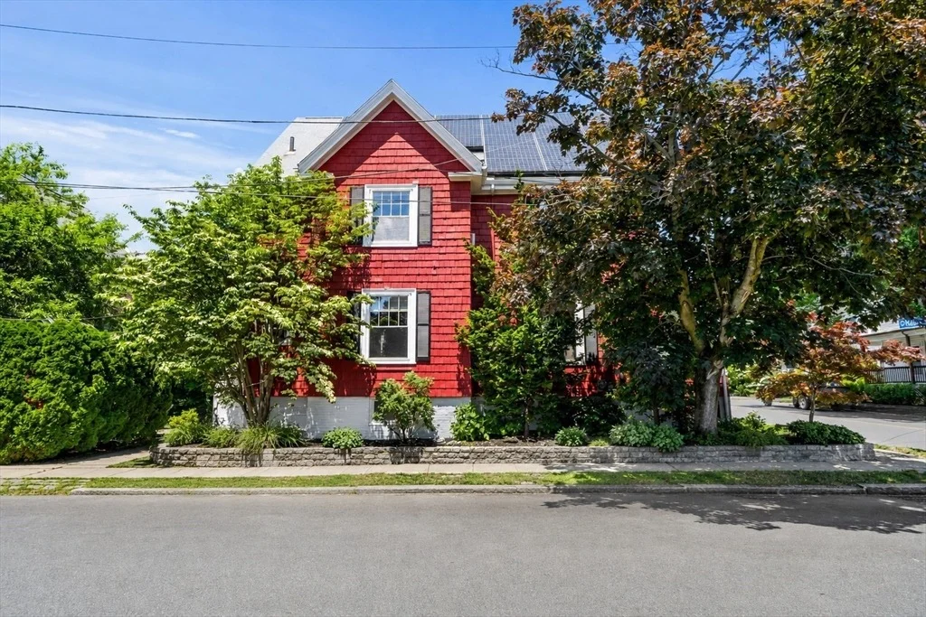 Photo of 246 Burrill Street