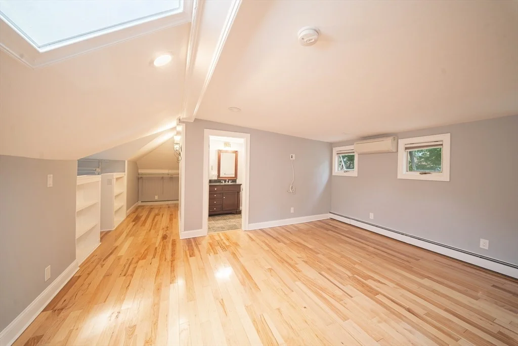 Photo of 34 Dewey Ave
