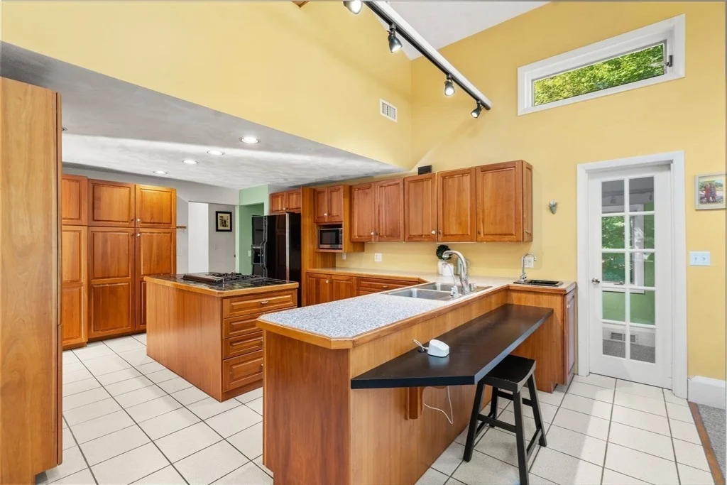 Photo of 14 Tanbark Rd
