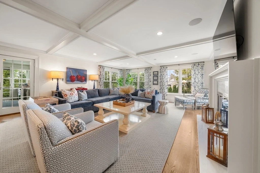 Photo of 48 Harbor Ave