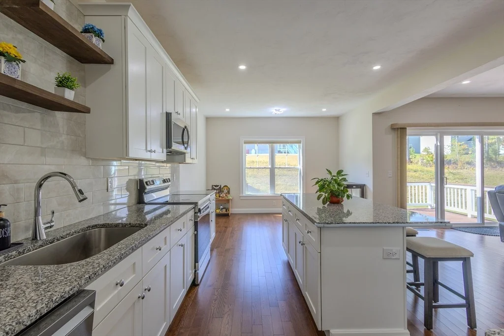 Photo of 26 Iris Ln