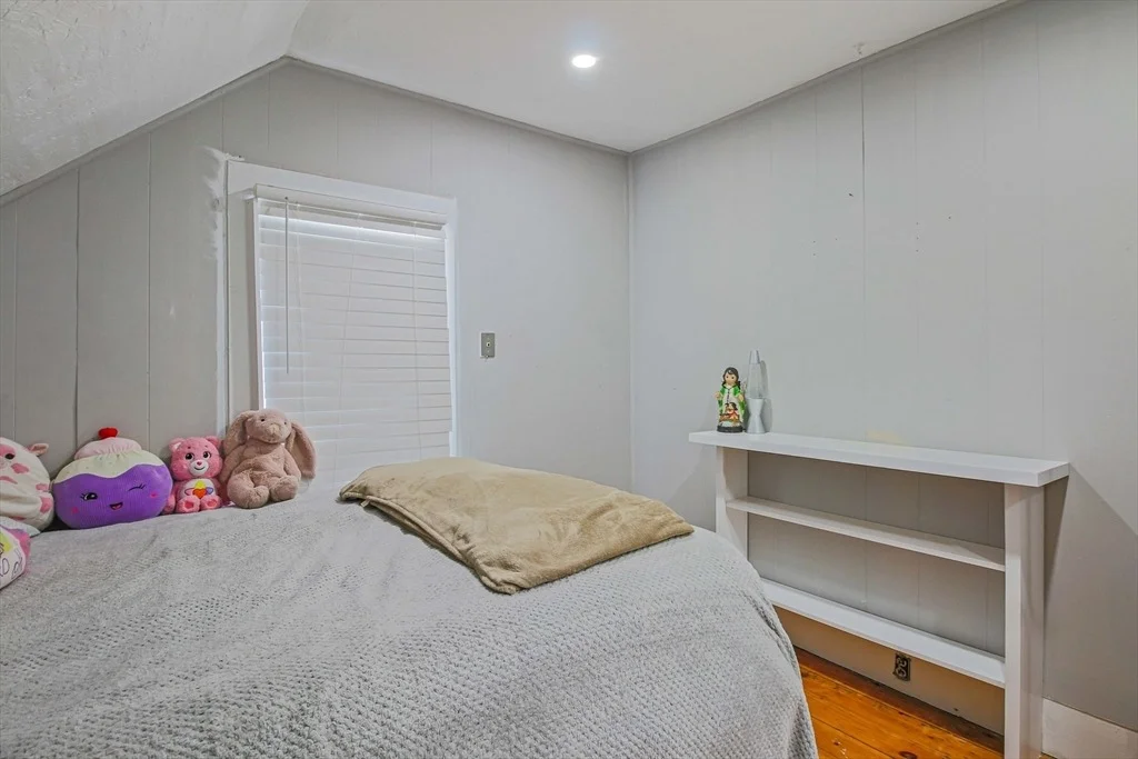 Photo of 576 Crescent St