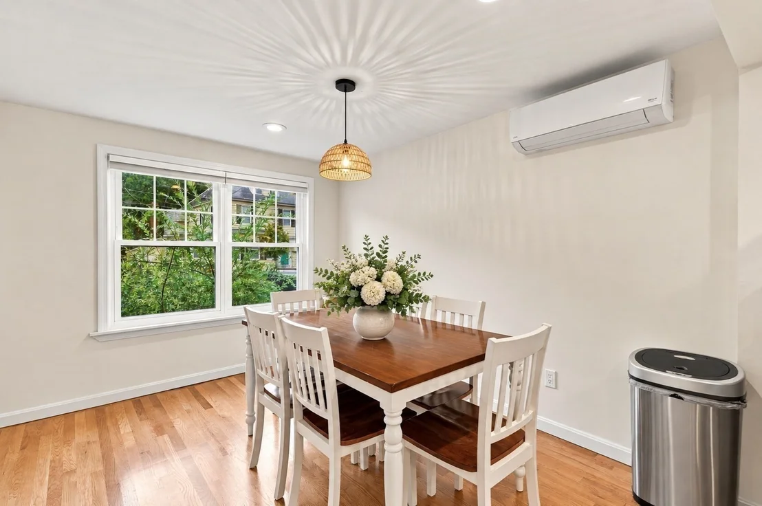 Photo of 59 Colonial Ave
