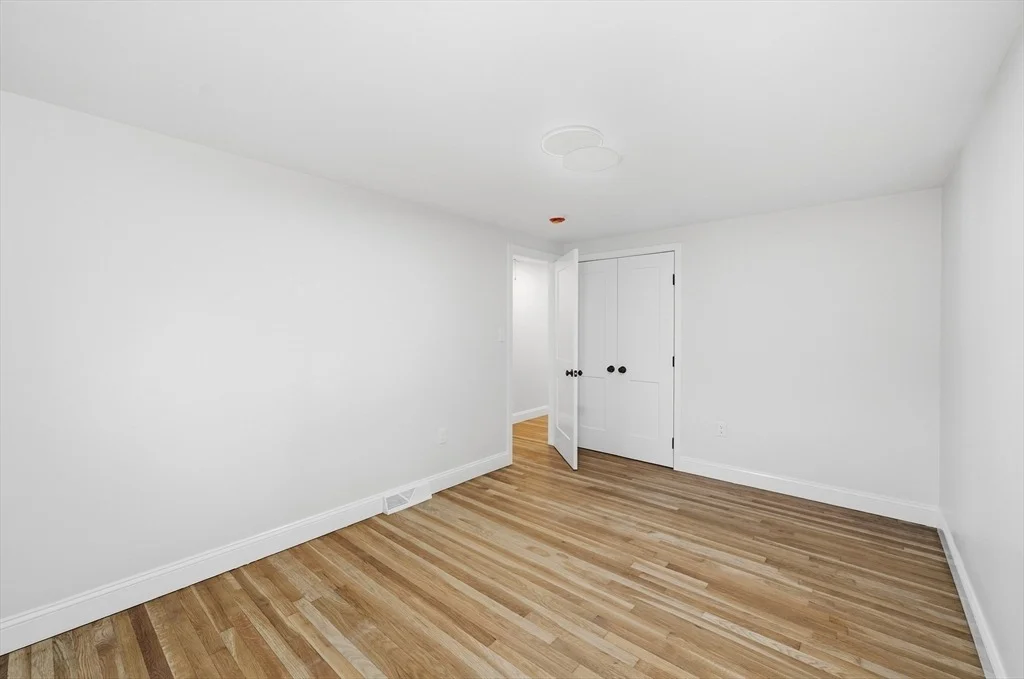 Photo of 44 Wildbrook Road