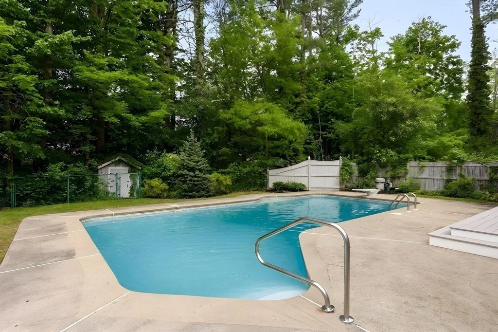 Photo of 10 Forrest Rd
