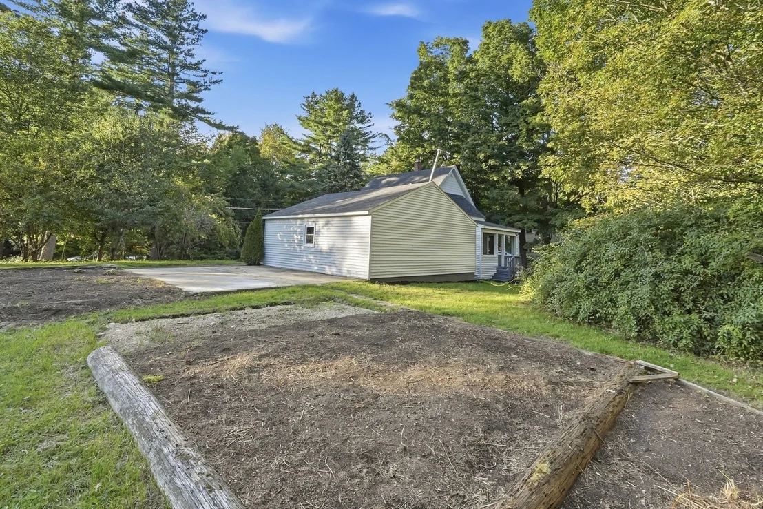 Photo of 384 Mill St