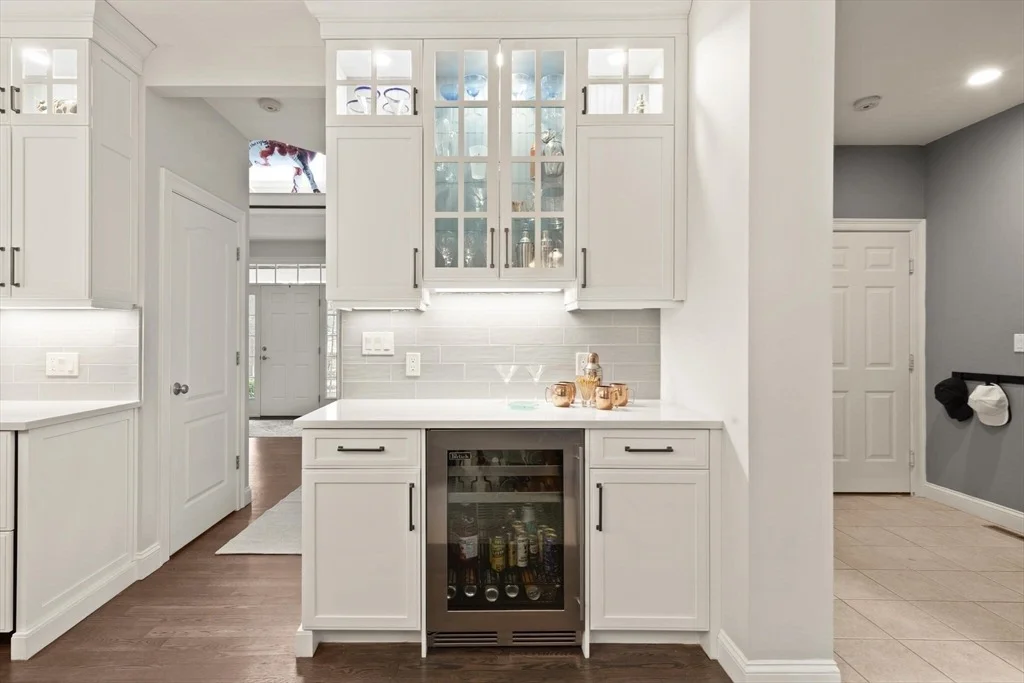 Photo of 3 Antique Cir