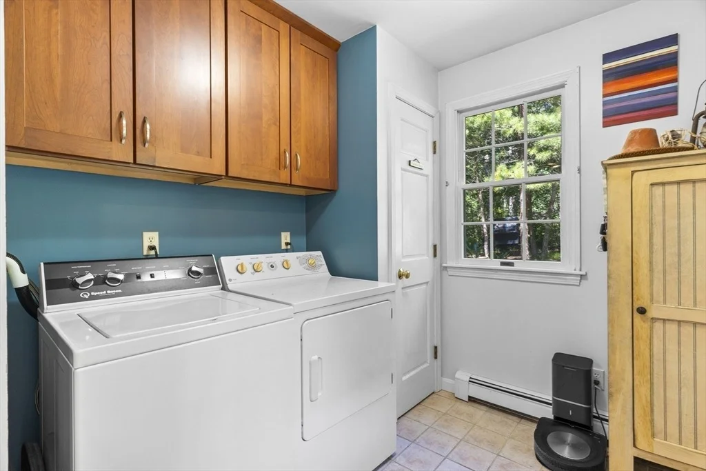 Photo of 419 Satucket Rd