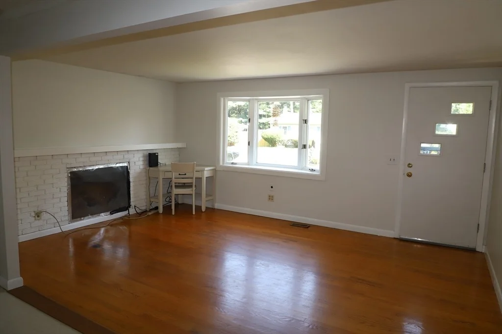Photo of 335 Peekskill Ave.