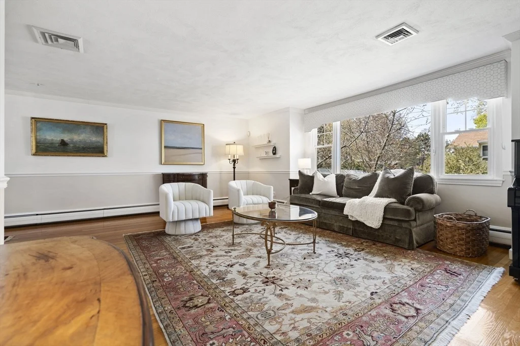 Photo of 30 Thompson Rd