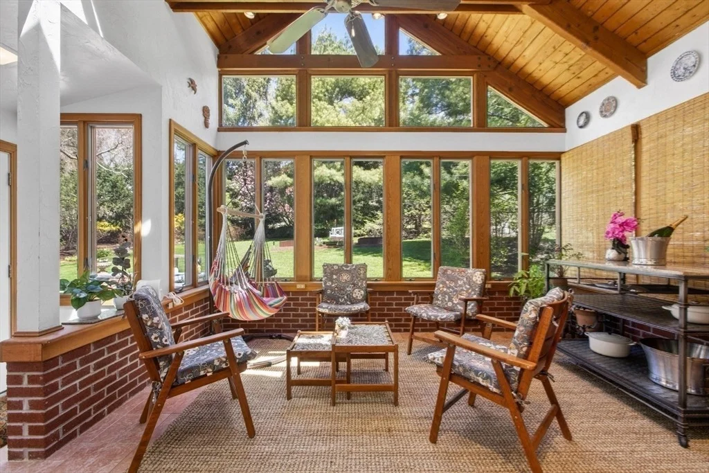 Photo of 152 Beverly Rd