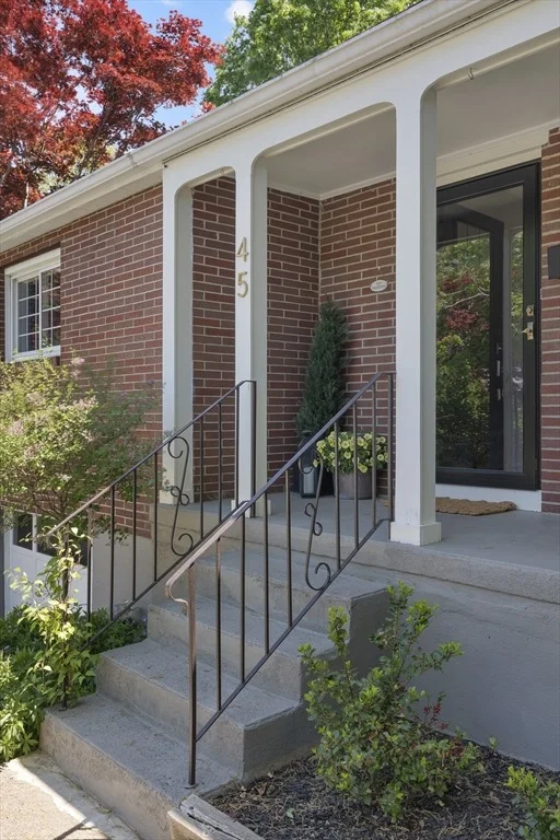 Photo of 45 Pine Tree Dr