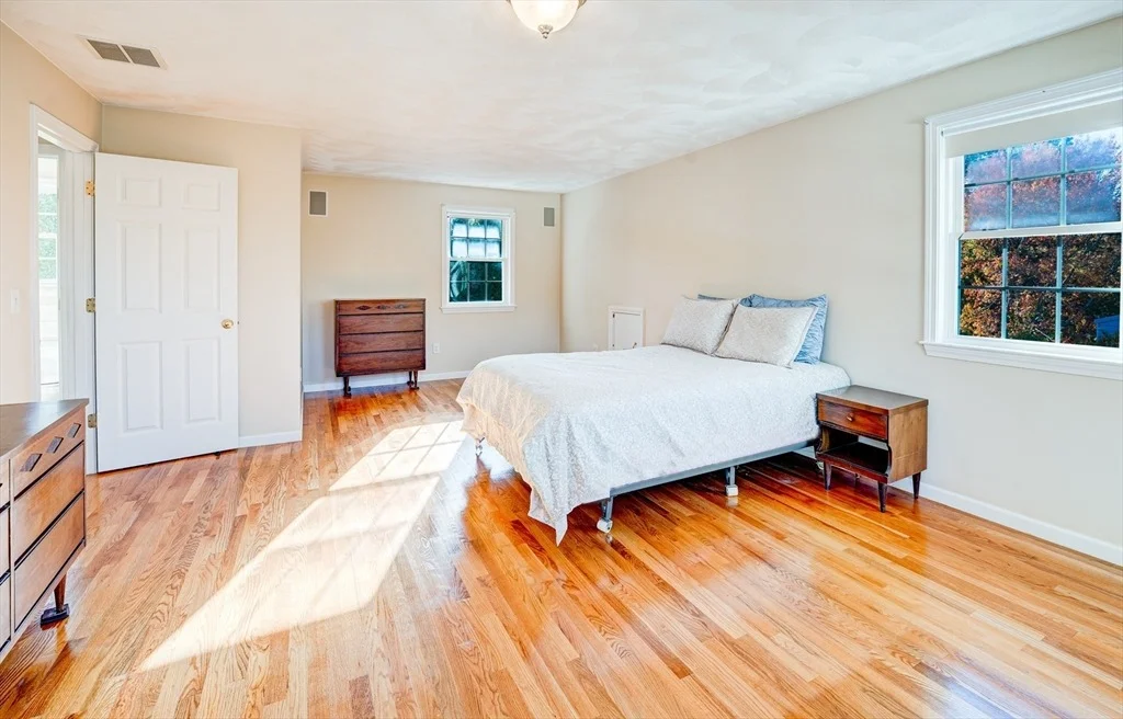 Photo of 75 Kings View Rd
