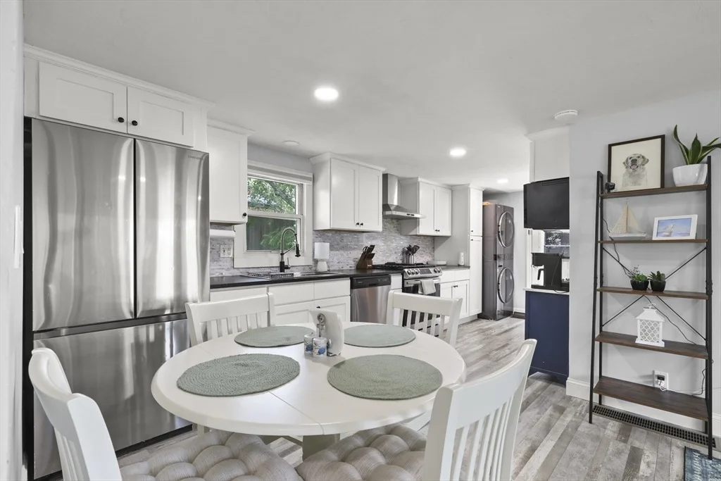 Photo of 46 Sunset Blvd