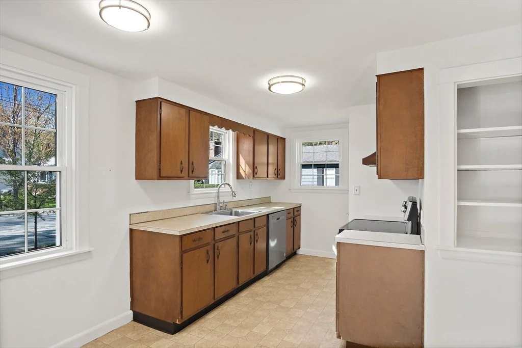 Photo of 33 Sylvan Rd