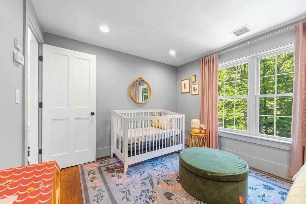 Photo of 40 Kinsley Ln