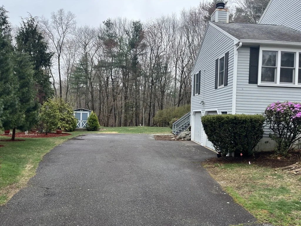 Photo of 27 Riverwood Drive