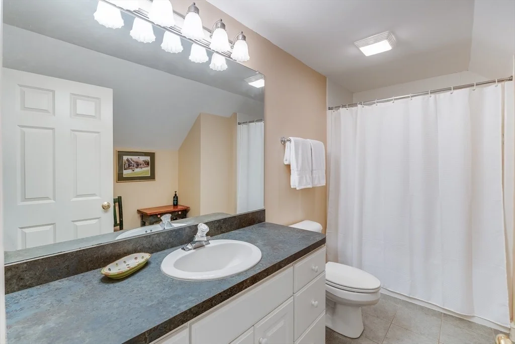 Photo of 20 Crestview Circle