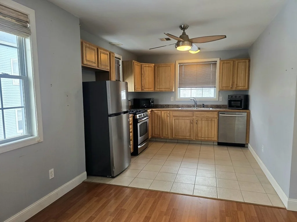Photo of Unit C at 303 Eagle Street